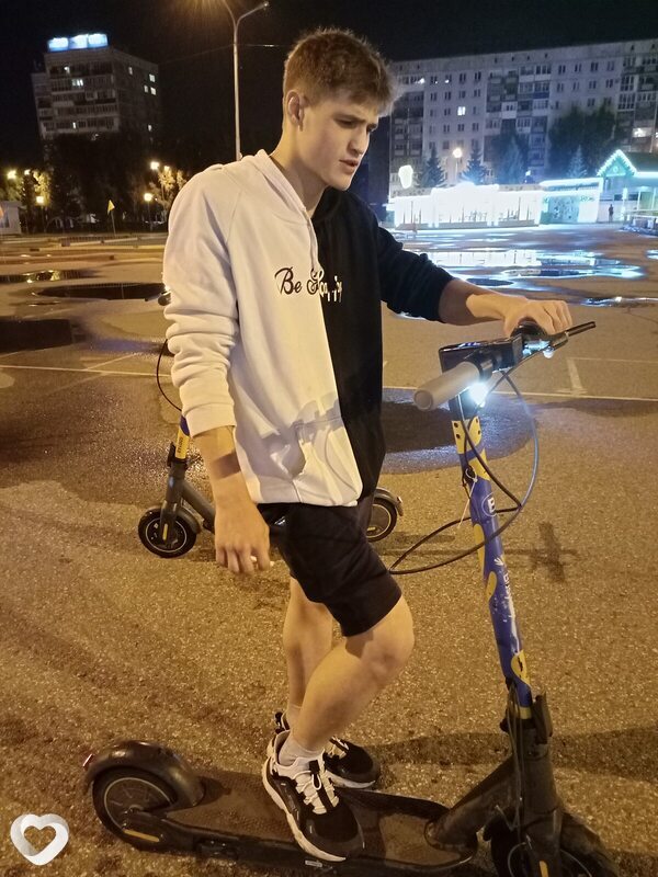 Владислав, 27, Москве — анкета №484548