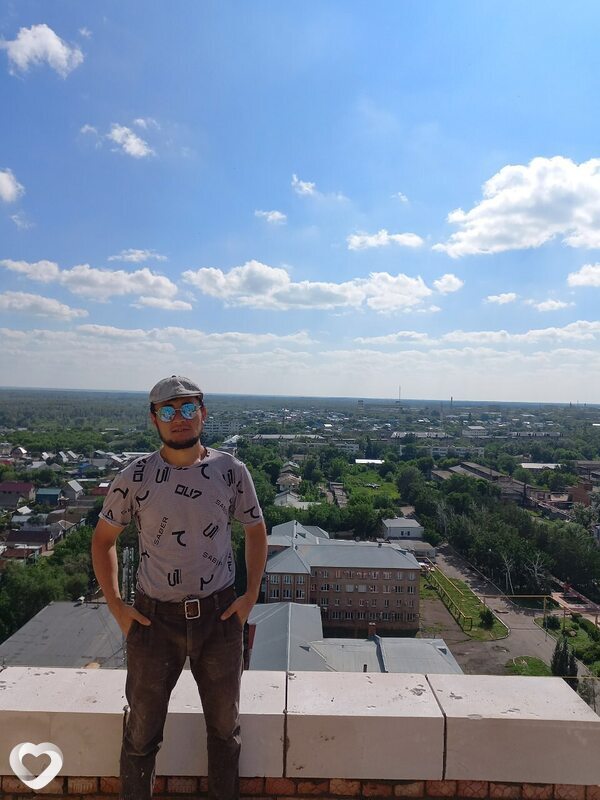 Эдик, 27, Оренбурге — анкета №488185
