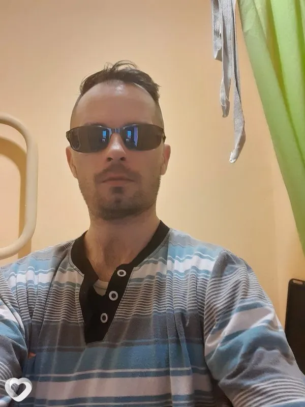 Саша, 35, Слуцке — анкета №9087