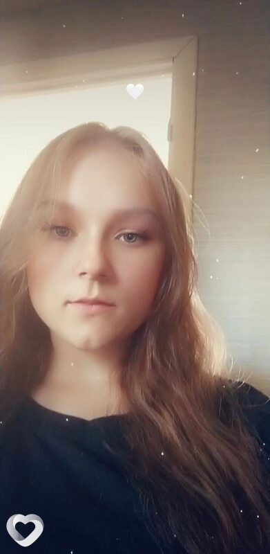 Вика, 21, Солигорске — анкета №492083