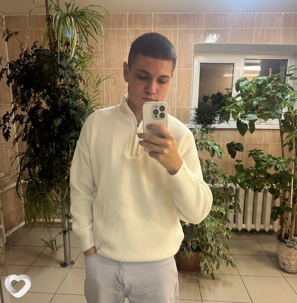 Антон, 21, Минске — анкета №494228