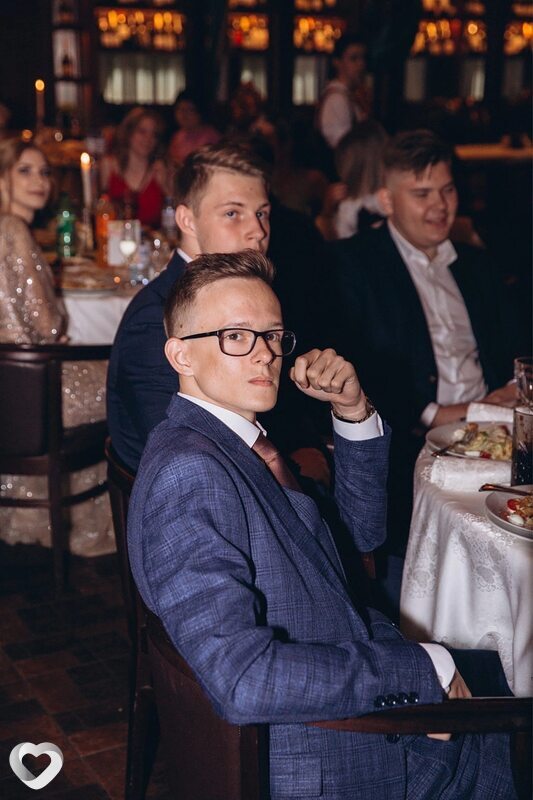 Артем, 22, Москве — анкета №495344