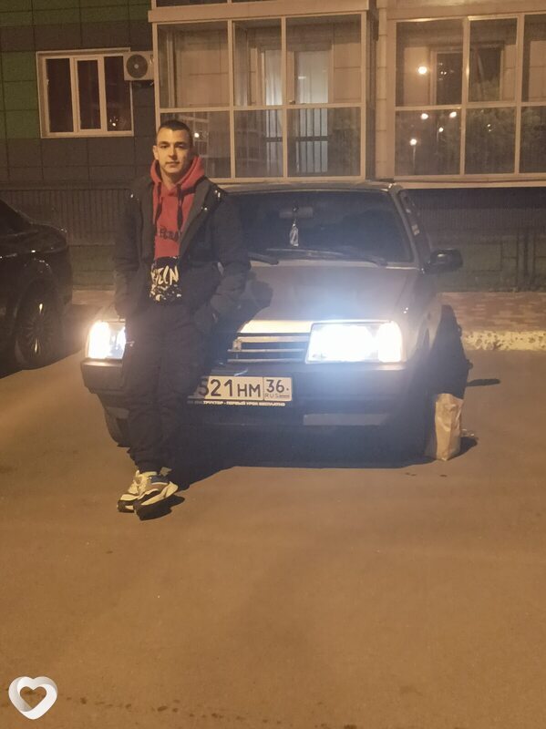 Сергей, 21, Богучаре — анкета №495452