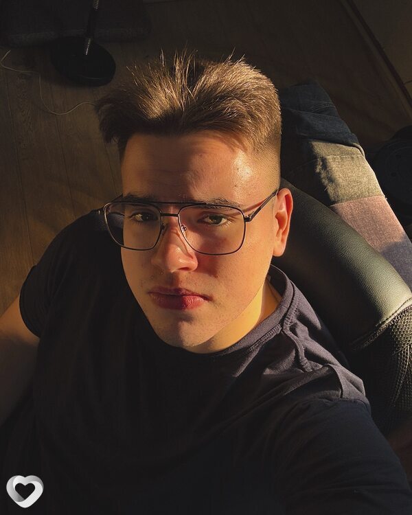 Даниил, 24, Речице — анкета №497263