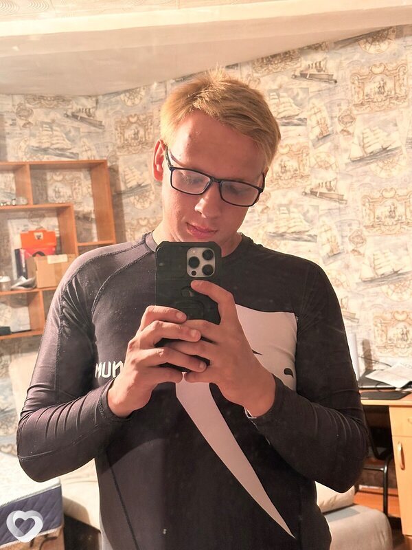 Егор, 26, Черногорске — анкета №498468