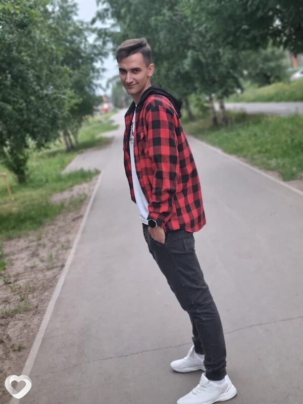Евгений, 26, Барнауле — анкета №498879