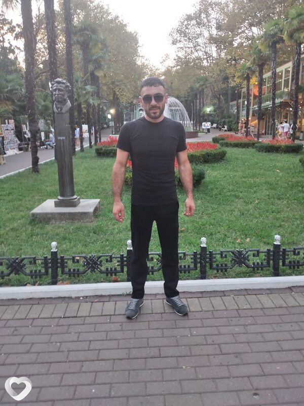 Артем, 33, Адлер — анкета №499559