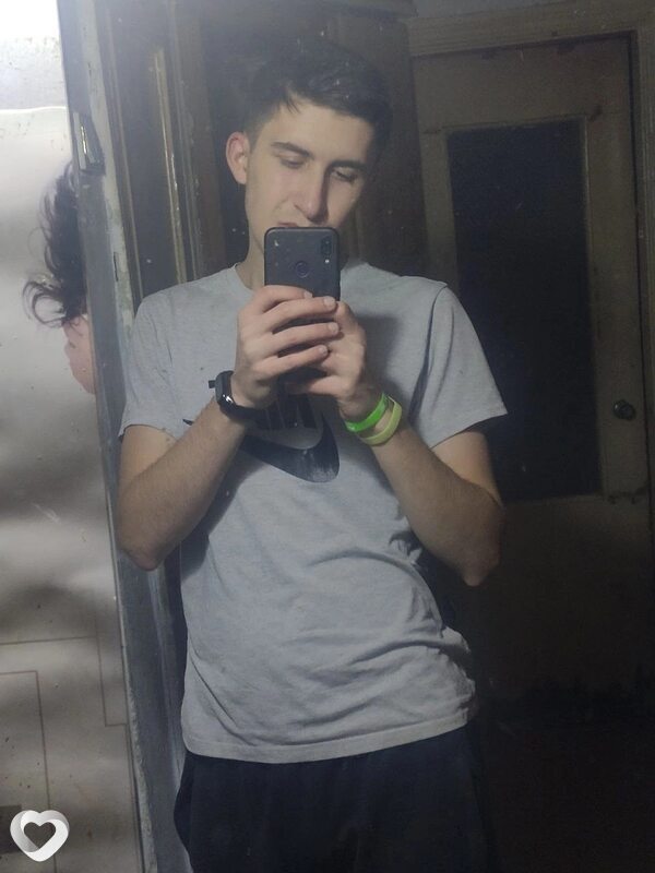 Андрей, 23, Симферополе — анкета №501463