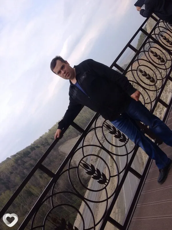 Александр, 36, Бийске — анкета №502246