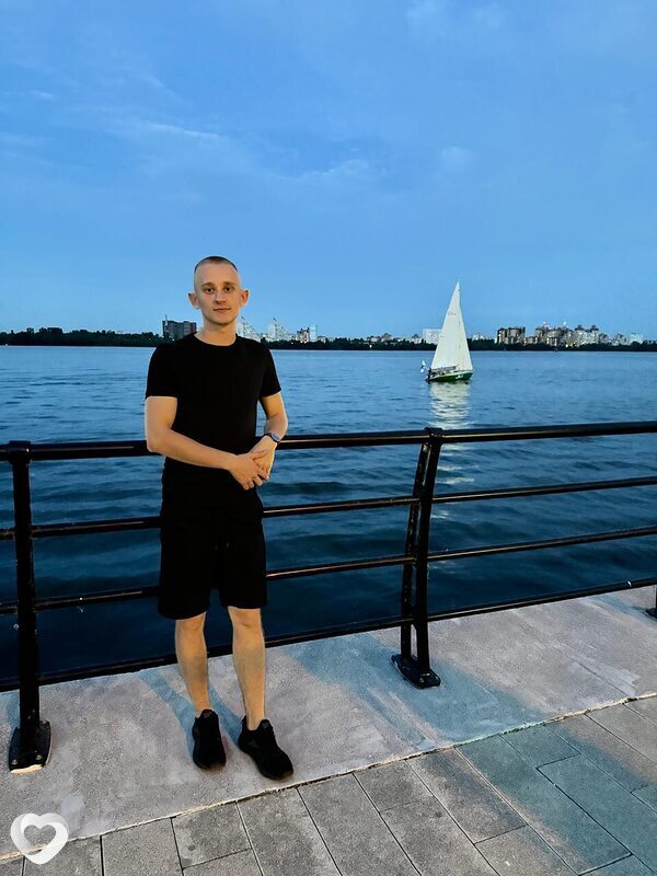 Артем, 27, Белгороде — анкета №81436