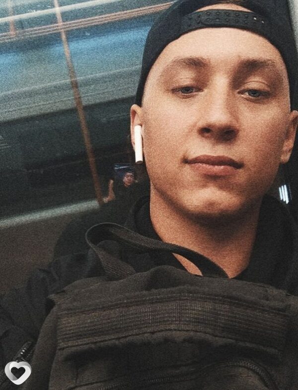 Тëма, 27, Тихвине — анкета №82082