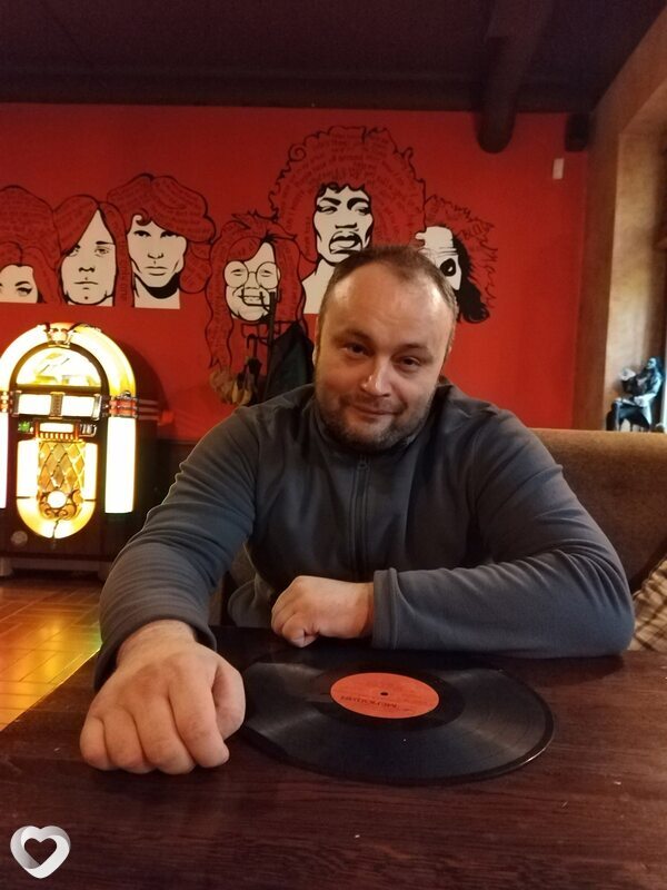 Саша, 40, Погар — анкета №82606