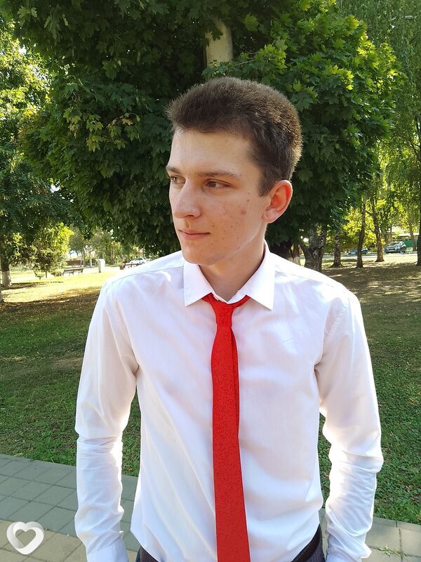 Виктор, 24, Мелитополе — анкета №503448