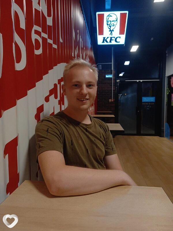 Максим, 23, Кобрине — анкета №504293