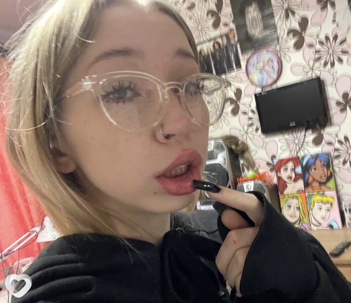 Анна, 23, Донецке — анкета №505326
