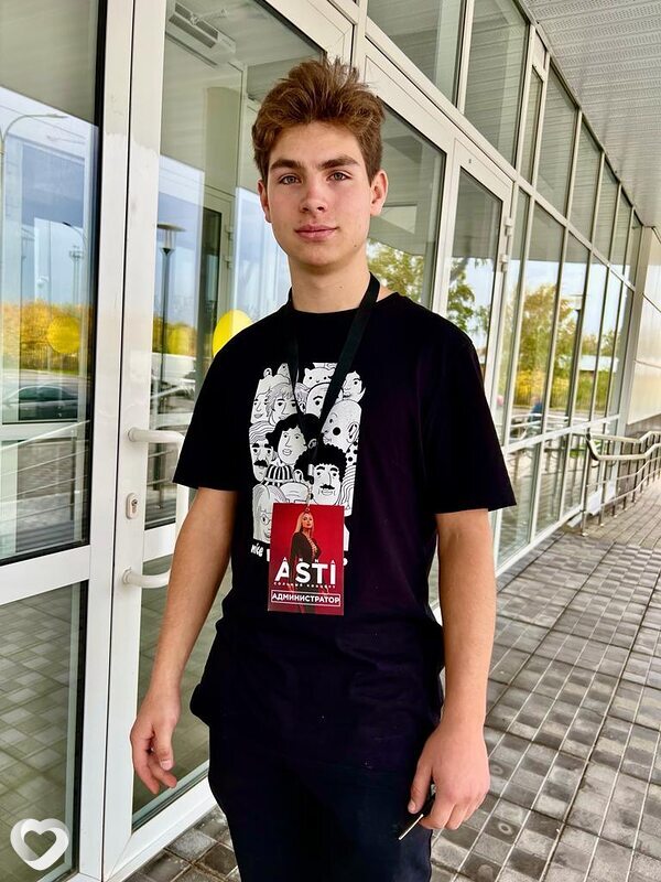 Михаил, 23, Москве — анкета №510005