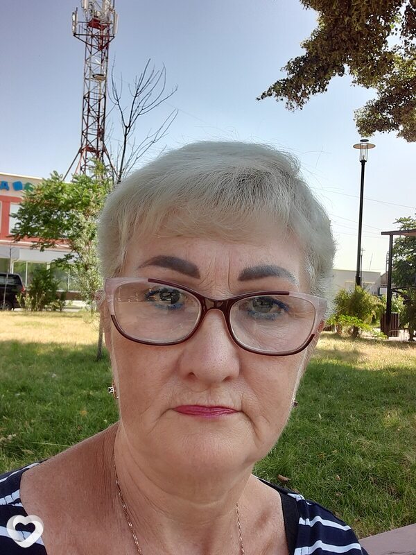 Лариса, 64, Новошахтинске — анкета №510231