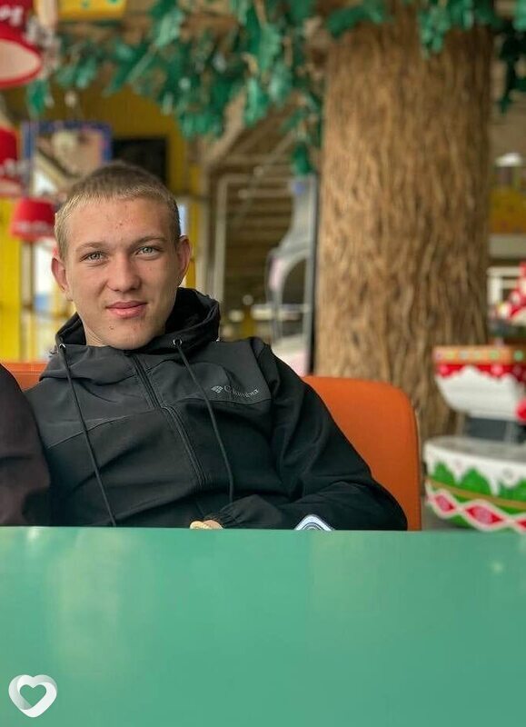 Владимир, 26, Новосибирске — анкета №511286