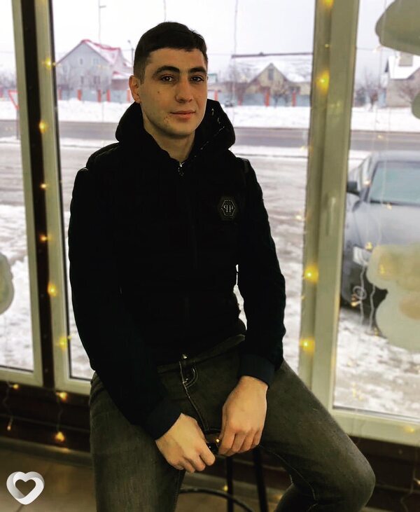 Артём, 28, Курске — анкета №513146