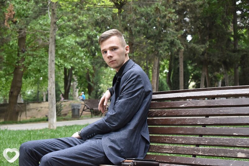 Валентин, 22, Москве — анкета №517526