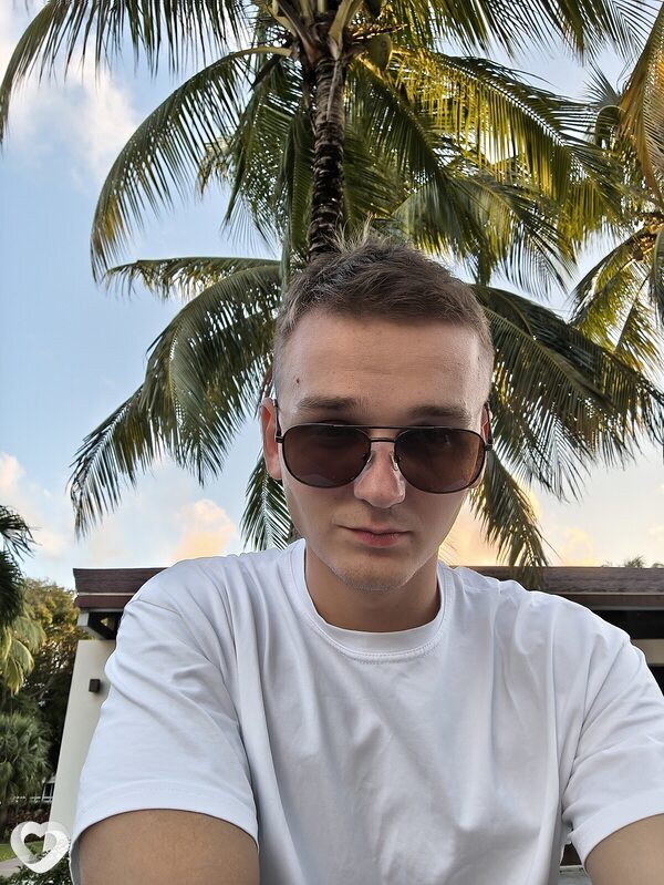 Валентин, 24, Гомеле — анкета №518732