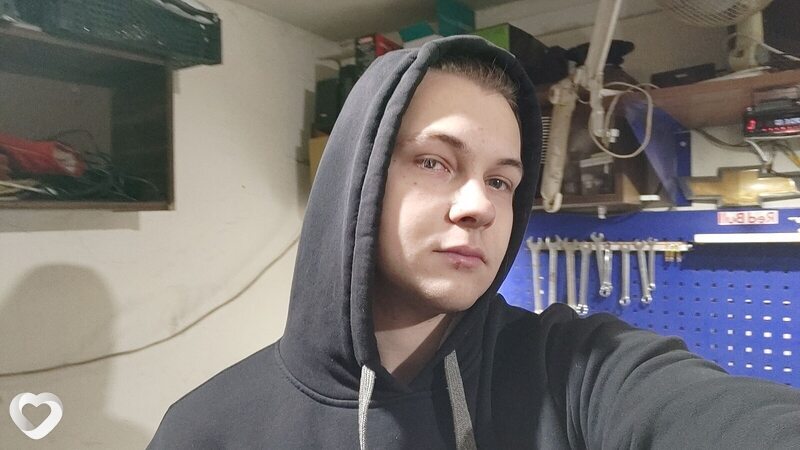 Макс, 21, Москве — анкета №521098