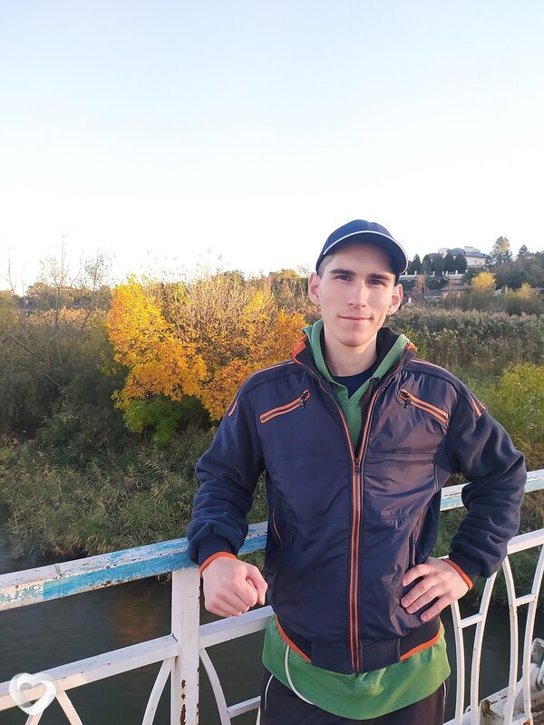 Юрий, 27, Азове — анкета №522099