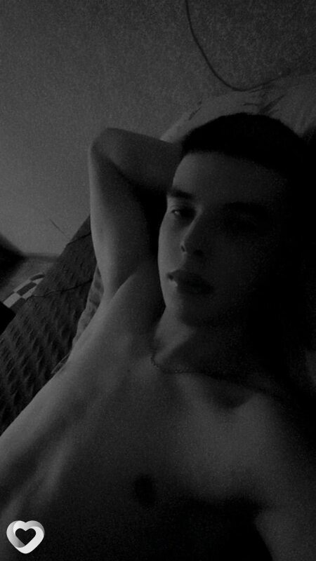 Антон, 24, Бийске — анкета №526697
