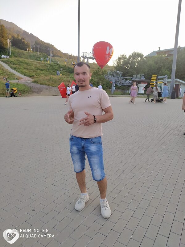 Лев, 36, Сочи — анкета №527083