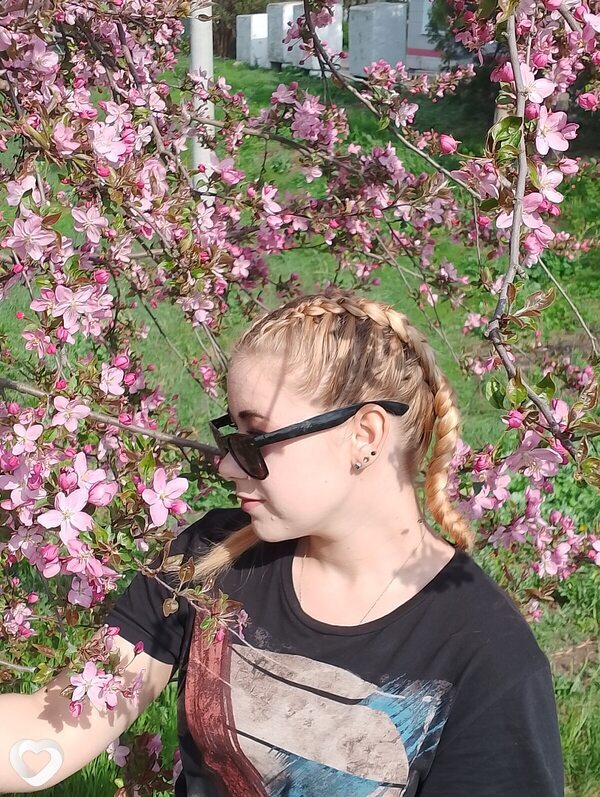 Юля, 22, Донецк (Ростовская Обл.) — анкета №527063