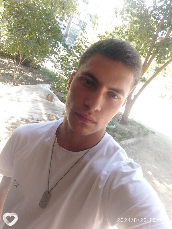 Дмитрий, 21, Саратове — анкета №529322
