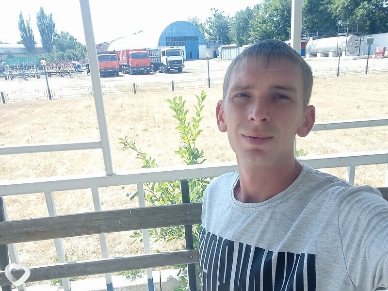 Андрей, 30, Беловодске — анкета №530095