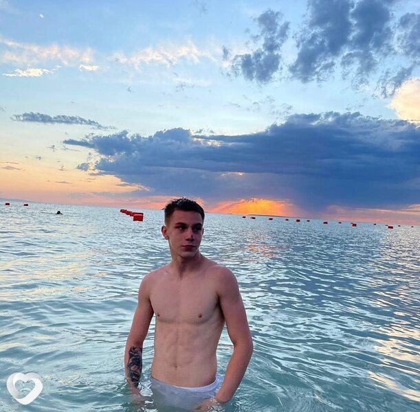 Олег, 22, Алматы — анкета №529869