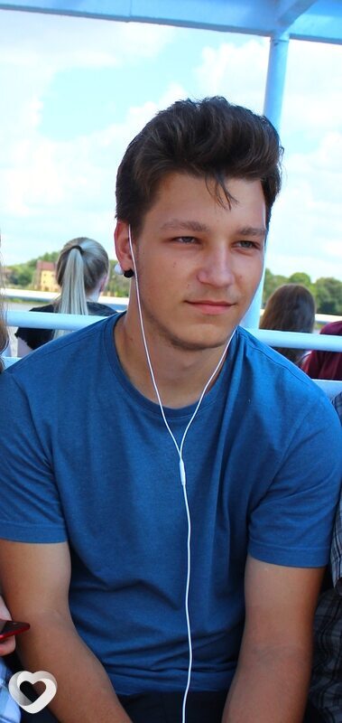 Михаил, 22, Москве — анкета №530103