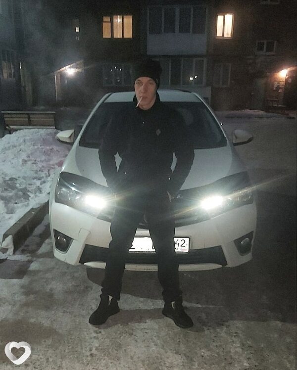 Artem, 27, Белове — анкета №530761