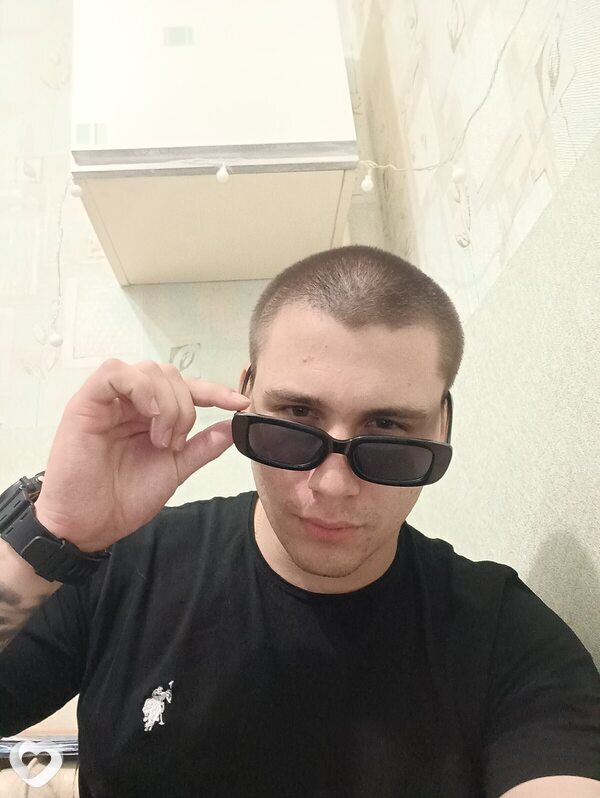 Виталик, 26, Северодвинске — анкета №532441