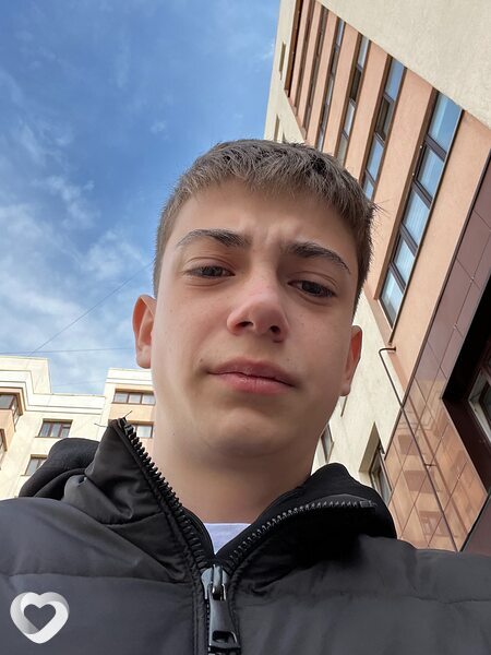 Паша, 21, Москве — анкета №534066