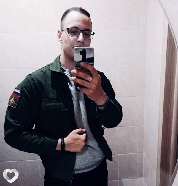 Андрей, 23, Кирове — анкета №534486