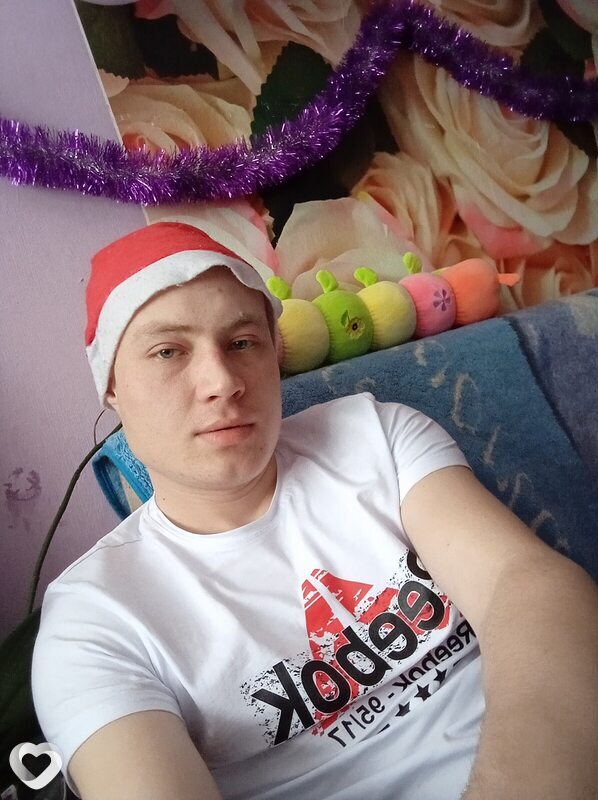 Олег, 27, Барнауле — анкета №534659