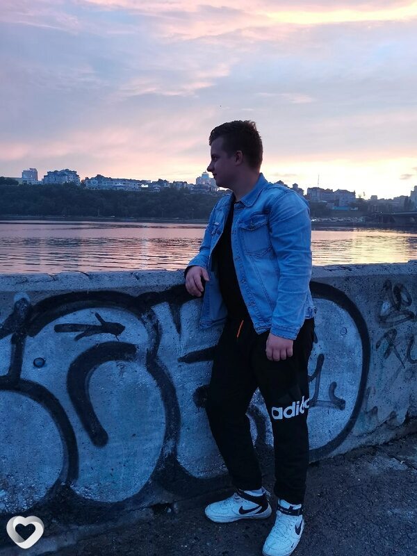 Владимир, 24, Воронеже — анкета №535097