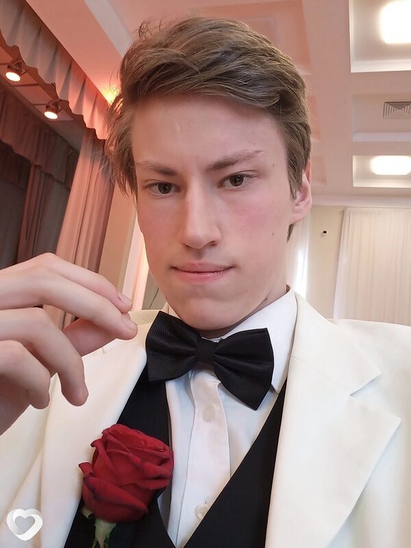 Эльдар, 22, Пскове — анкета №535847
