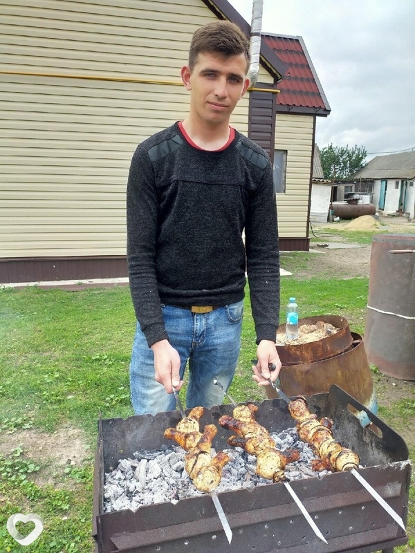 Рома, 27, Россоши — анкета №536468