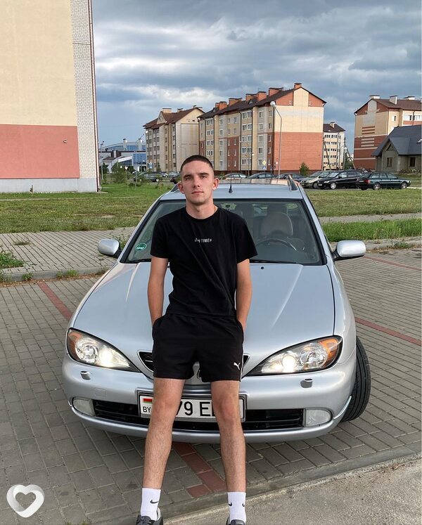 Артём, 22, Пружанах — анкета №536446