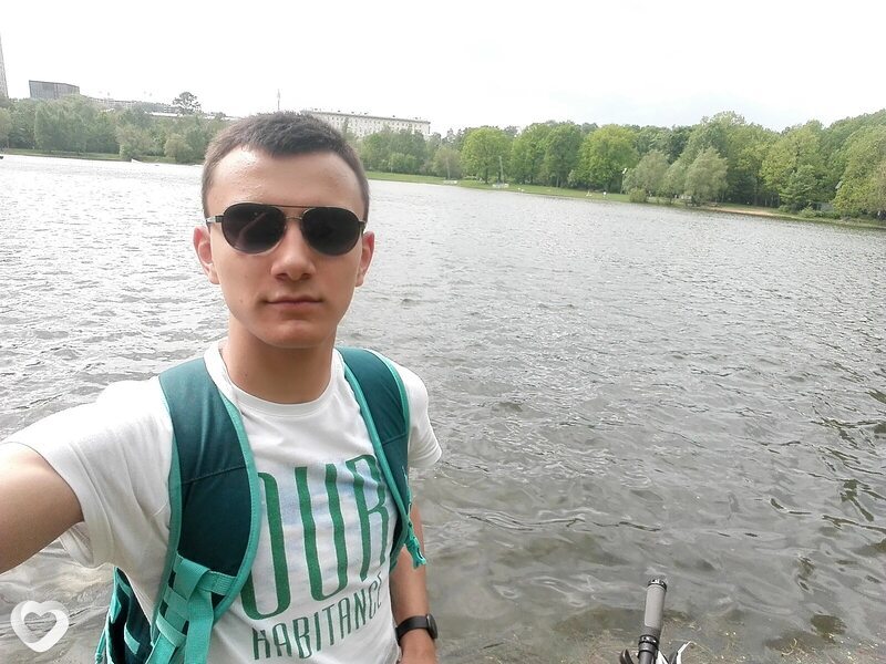 Артем, 24, Москве — анкета №536640