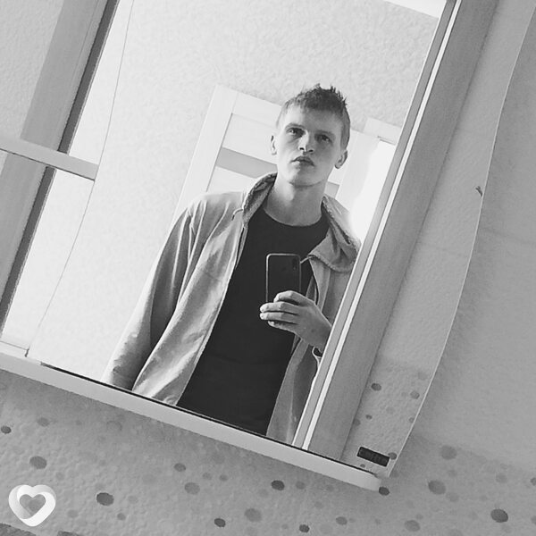 Павел, 28, Брянске — анкета №536897