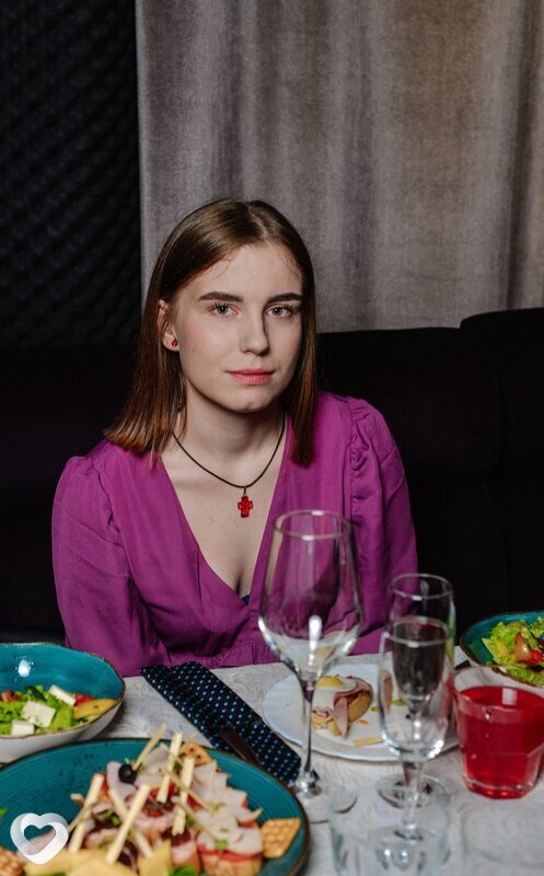 Кристина, 24, Благовещенске — анкета №536771