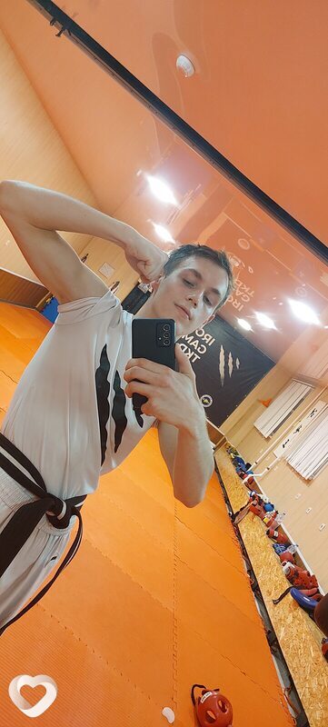 Михаил, 22, Волгограде — анкета №537628
