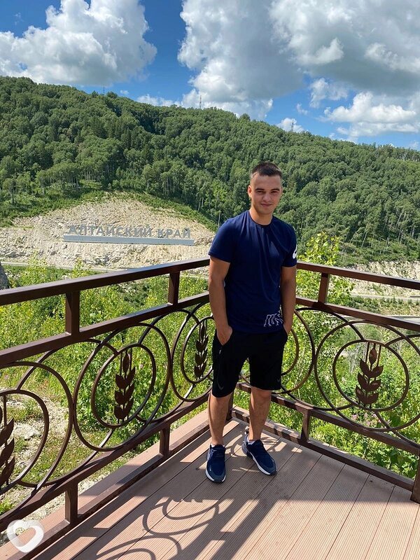 Максим, 26, Бийске — анкета №540938