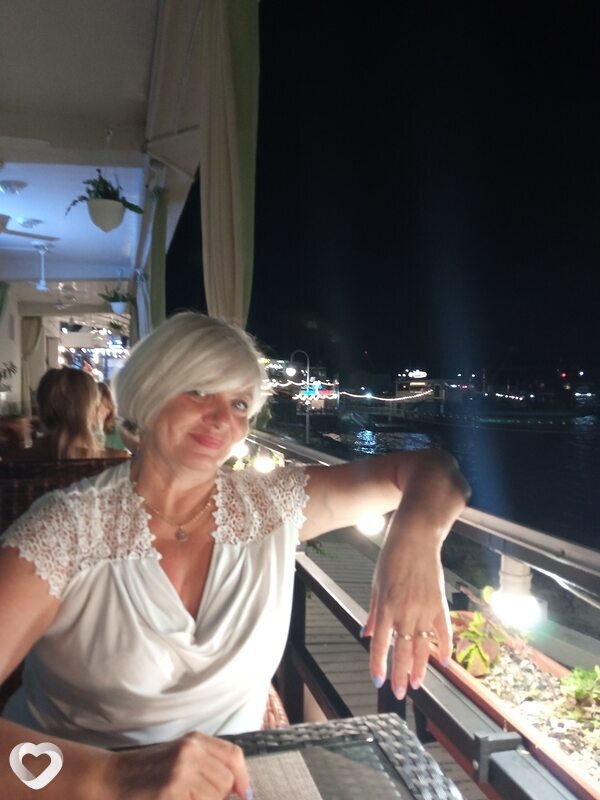 Лариса, 68, Санкт-Петербурге — анкета №541123