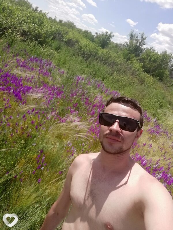 Виталий, 28, Новотроицке — анкета №542192